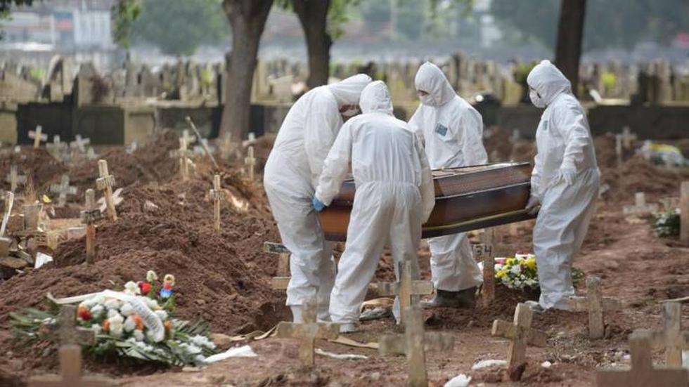 Mais de 1 500 mortos em três meses em Portugal e mudanças nos rituais