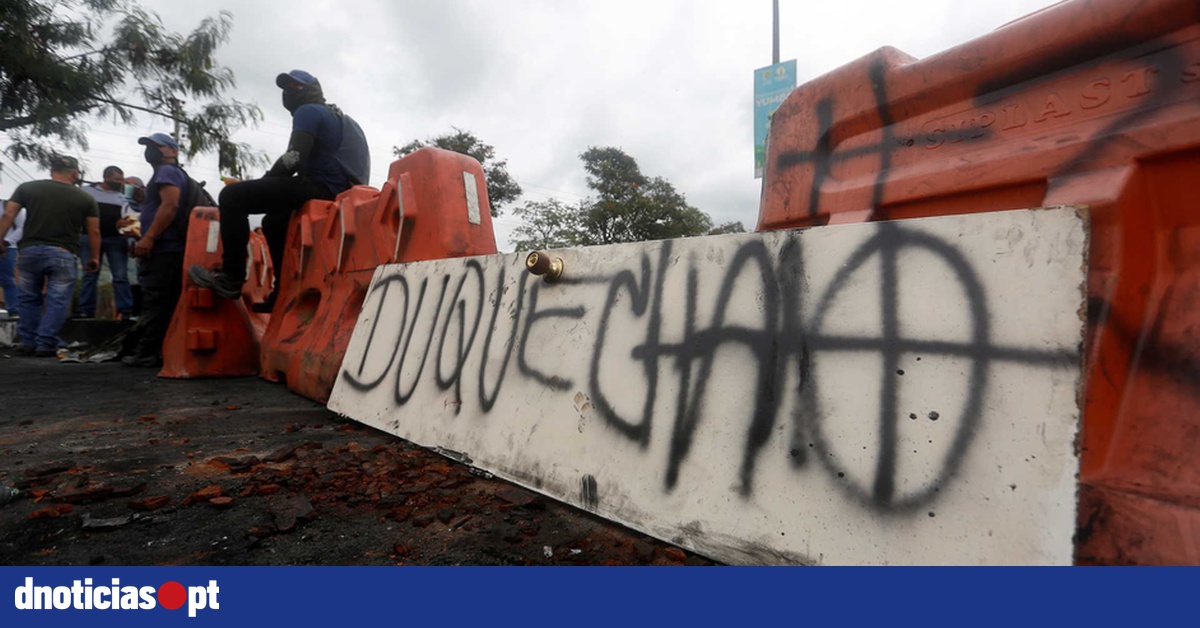 Cinco dias de manifestações na Colômbia provocam 17 mortes e 800