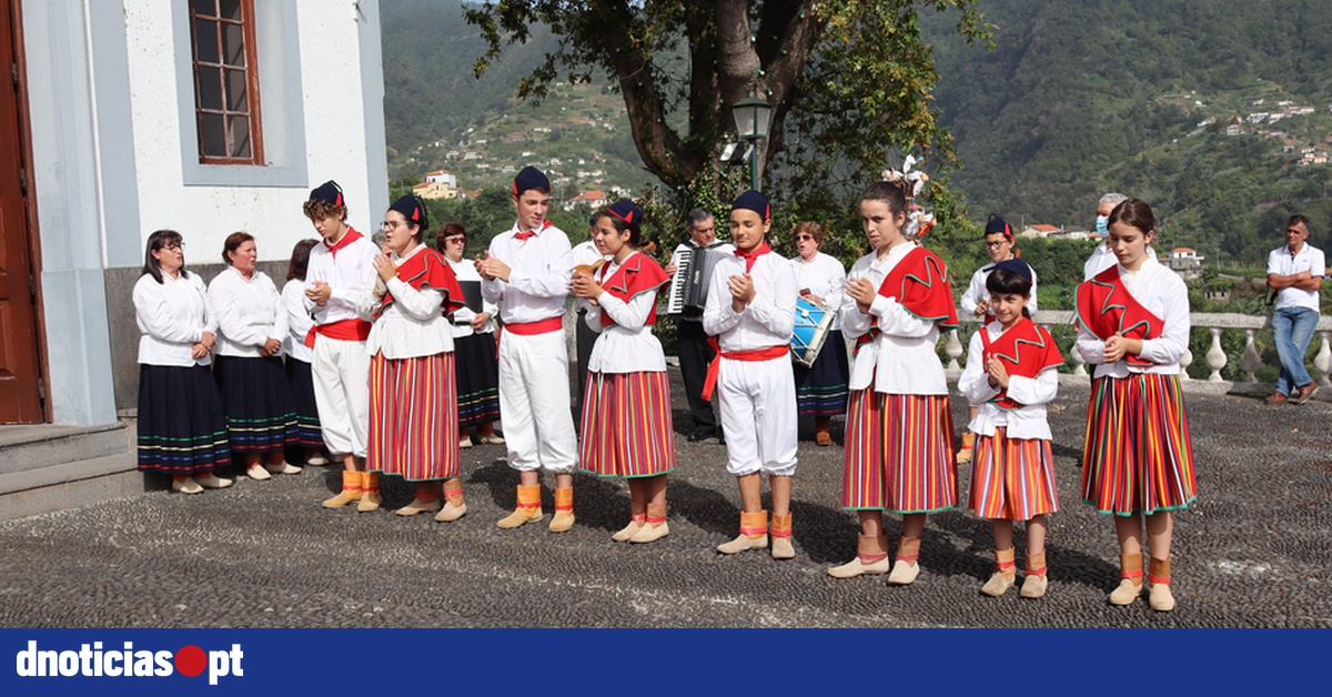 Grupo Recreativo da Casa do Povo de São Roque do Faial faz digressão