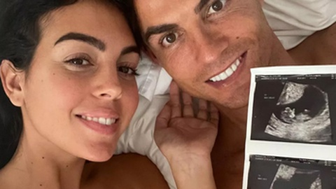 O casal Cristiano Ronaldo e Georgina Rodríguez quando anunciaram que iam ser pais de gémeos. Foto DR
