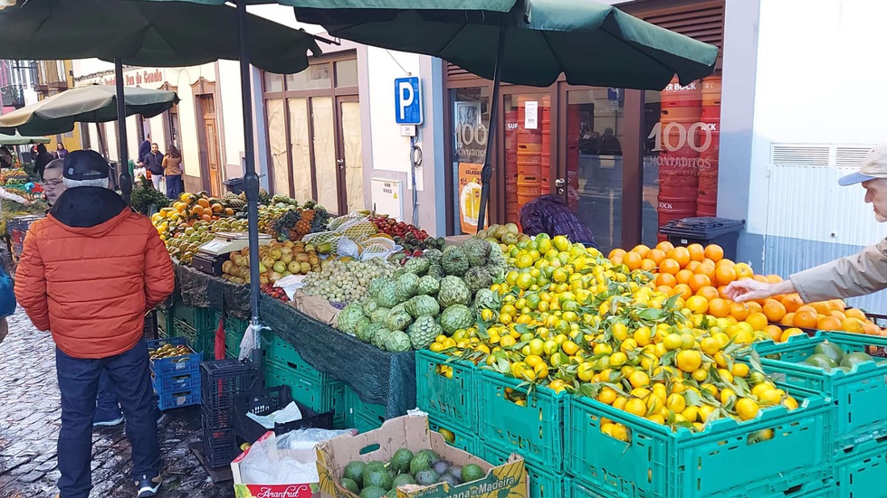 Market Scene