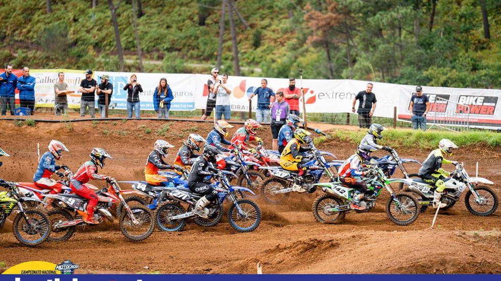 Crossódromo da Fajã da Ovelha recebe 26 pilotos —