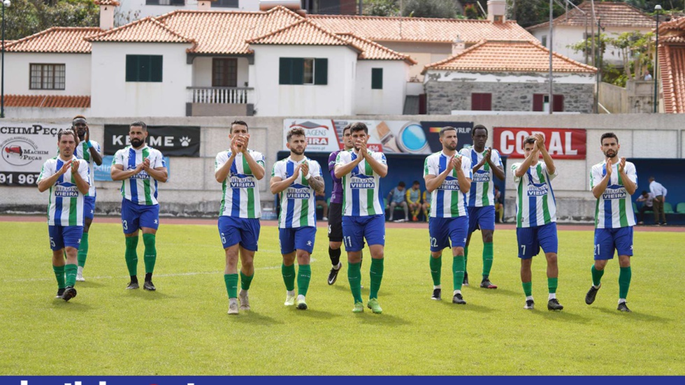 Falta só mais uma vitória para o - Doentes por Futebol