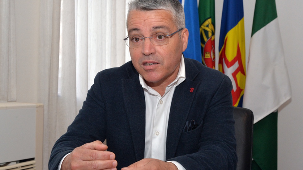 "CNE tornou-se num mero instrumento eleitoral" — DNOTICIAS.PT - Vimarsana News