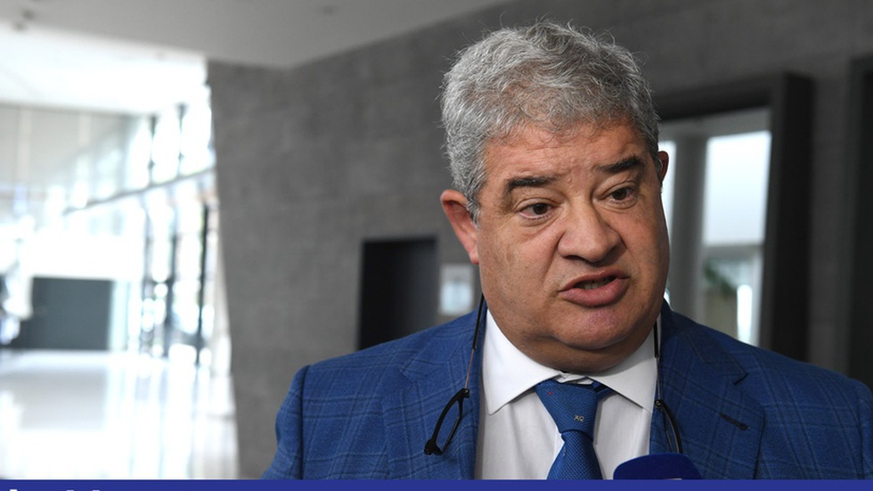 "Porto Santo inicia fase de maior contenção" - Vimarsana News