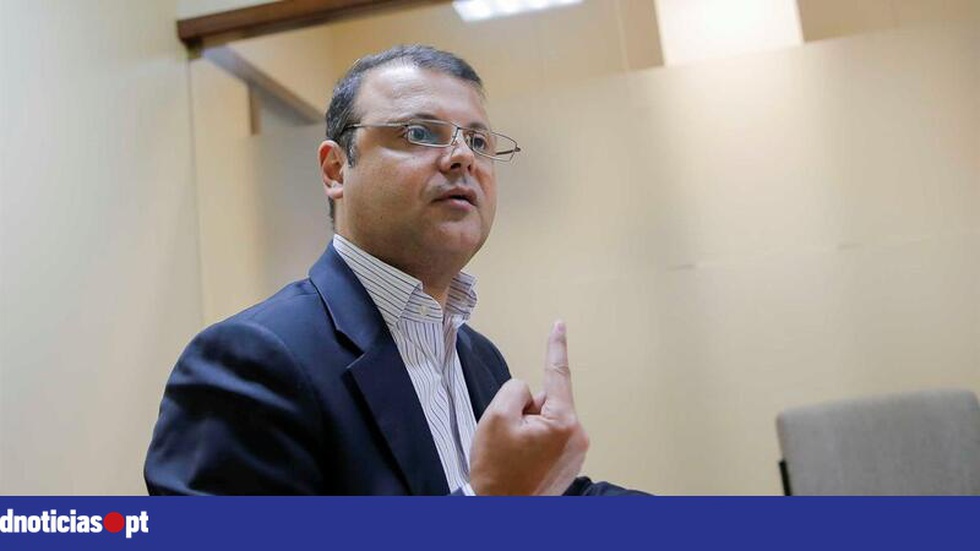 Soluções para o país não são encontradas "no conforto dos palácios", diz Daniel Adrião - Vimarsana News
