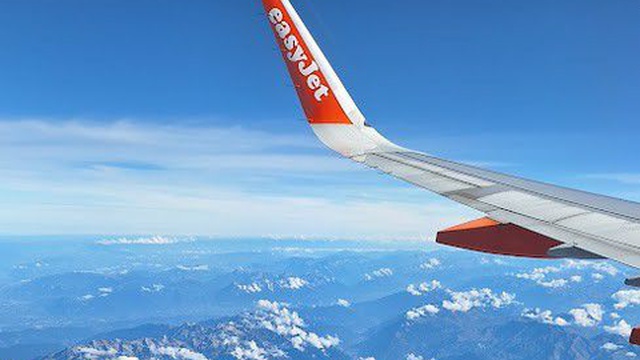 Voos internacionais regressam à origem a meio caminho