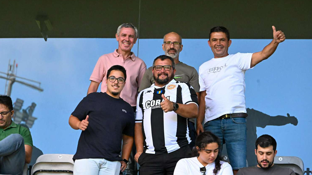 Fotos veranschaulichen die Atmosphäre im Estádio da Madeira