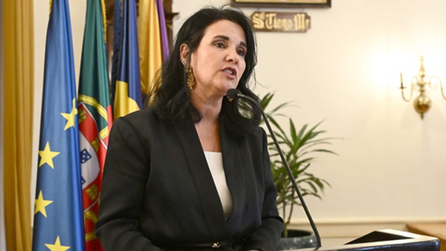 Helena Leal destaca papel do poder local na disseminação de conhecimento