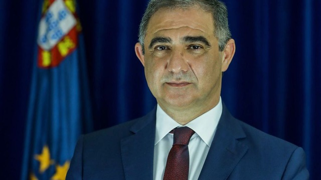 Le leader du gouvernement açoréen appelle à la responsabilité des partis pour le budget 2027