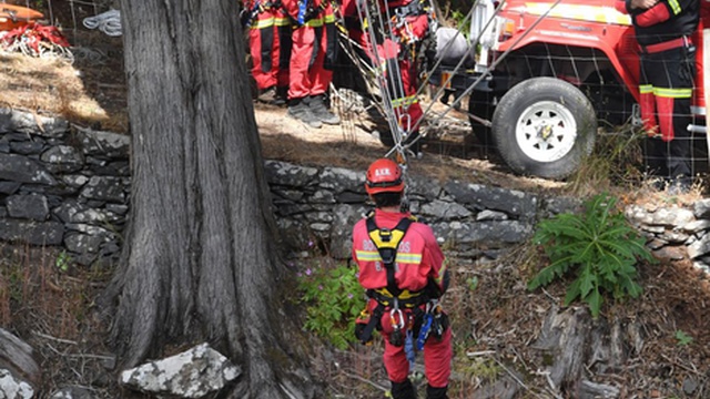Equipas de resgate em montanha dos BVM e PSP treinam na Ribeira das Cales