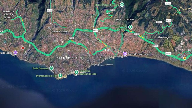 Una delle ultime mattine di traffico tranquillo prima dei primi giorni di scuola
