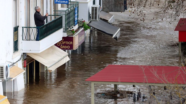 Parlamento aprova em votação final simplificação administrativa para acelerar reconstrução