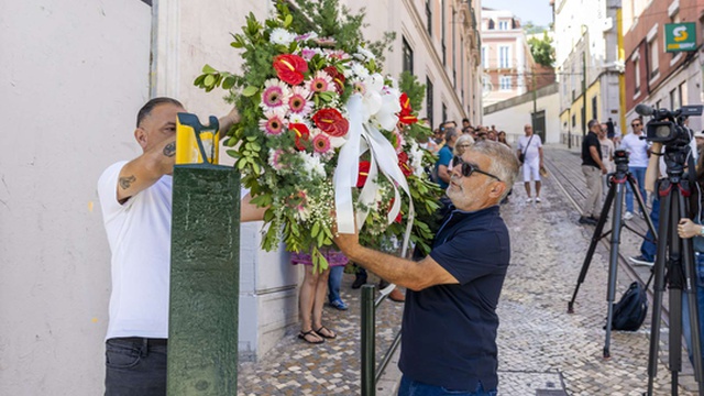 Un anno dopo l'incidente è il giorno per omaggiare le vittime dell'ascensore della Glória