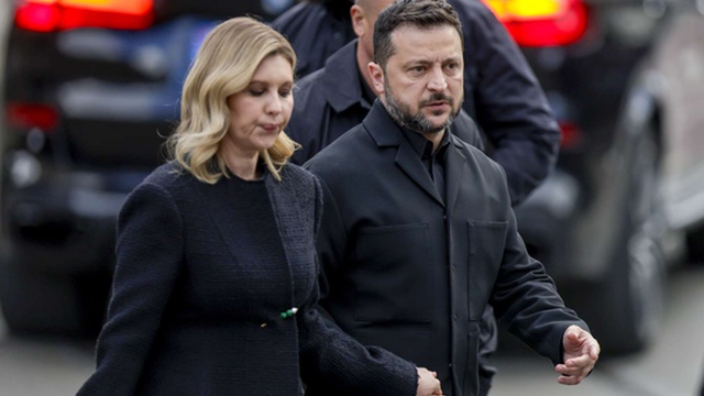 L'aereo di Zelensky quasi colpito da un drone in Moldova