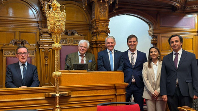 Une délégation du JPP effectue une visite institutionnelle à Jersey pour renforcer les liens avec la communauté