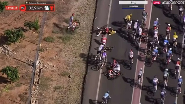 Ein Sturz führt zum Ausstieg von Tadej Pogacar bei der Vuelta, während er das Rennen anführte