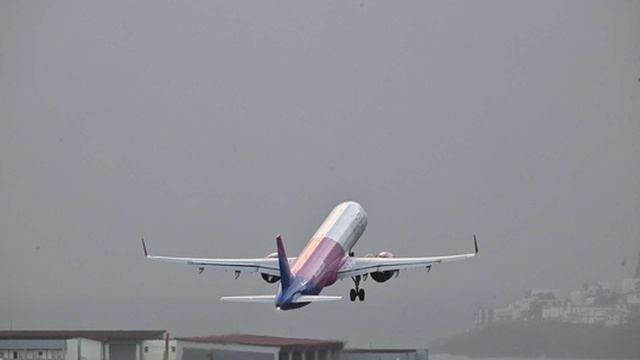 Dezenas de voos cancelados no Aeroporto da Madeira