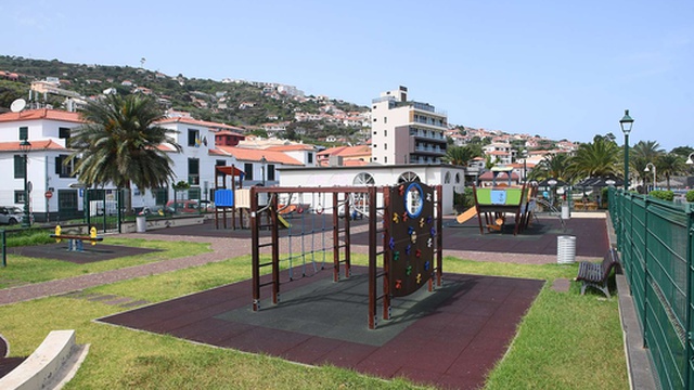 Desculpe, mas não tenho informações específicas sobre a abertura de candidaturas para Apoio à Infância em Santa Cruz. Recomendo que consulte o site oficial da Câmara Municipal de Santa Cruz ou contacte diretamente os serviços sociais locais para obter detalhes sobre os critérios, prazos e documentação necessária para candidatar-se a este apoio.