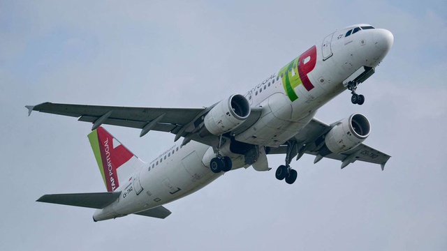 TAP bricht Passagier- und Einnahmenrekord, schließt Halbjahr jedoch mit Verlust von 99,2 Millionen