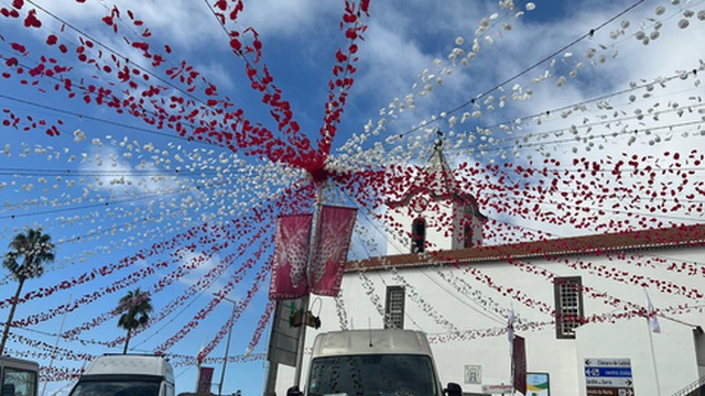 La Festa delle Vendemmie costringe il Centro di Salute degli Estreitos a chiudere prima