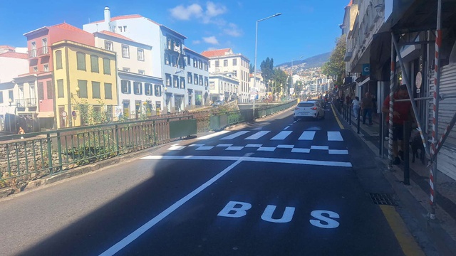 Funchal schafft neue BUS-Spuren und ändert den Verkehr in mehreren Straßen ab morgen