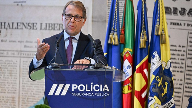 "Sofremos consequências de décadas de desinvestimento"