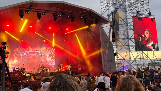 Gli Acoustic Junkies già animano il MEO Sons do Mar