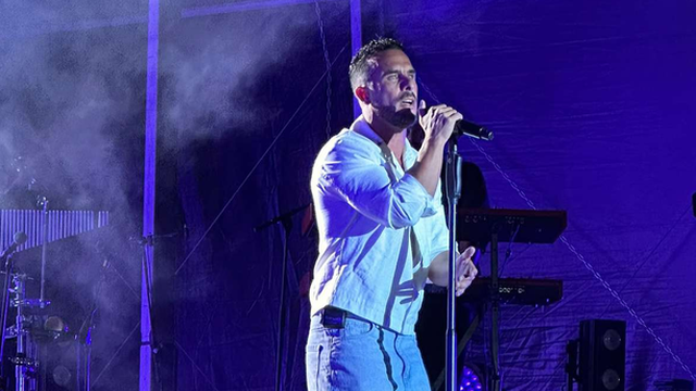 Nininho porta il pubblico all'eccesso al MEO Sons do Mar
