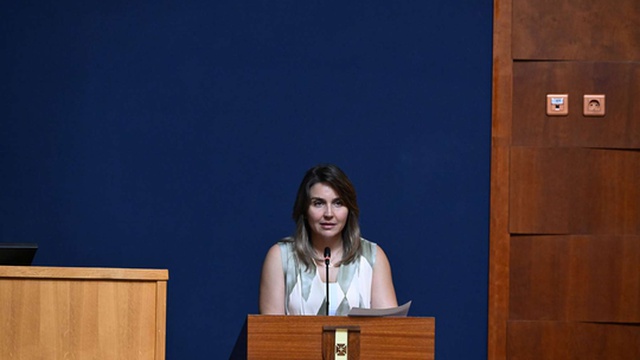 Lina Pereira acusa o PSD de "governar para as elites" e esquecer o povo