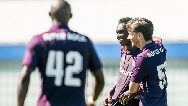 FC Porto vence jogo particular frente à Académica com golo de Samu