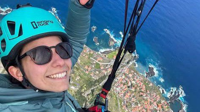 CDS-PP praises Ivone Silva for the "historic and overcoming feat" of the paraglider