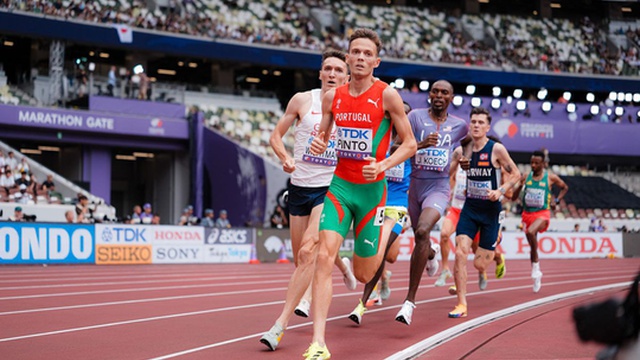 José Carlos Pinto holt Gold über 5.000 Meter
