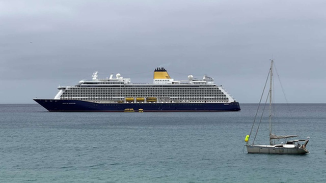 'Spirit of Adventure' no Porto Santo
