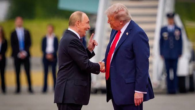 Trump chiede a Putin la fine della guerra, che dice di non avere "piani ostili" contro l'Europa