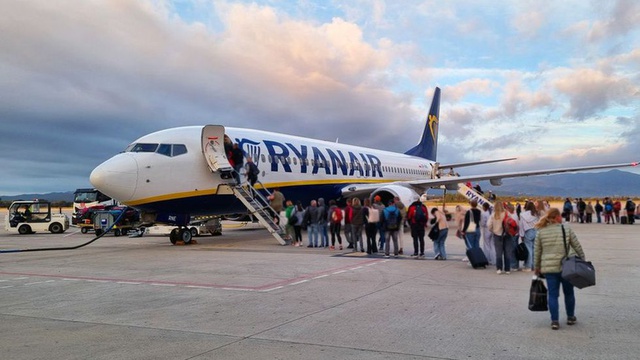 Ryanair ridurrà i voli in inverno per limitare i costi del carburante