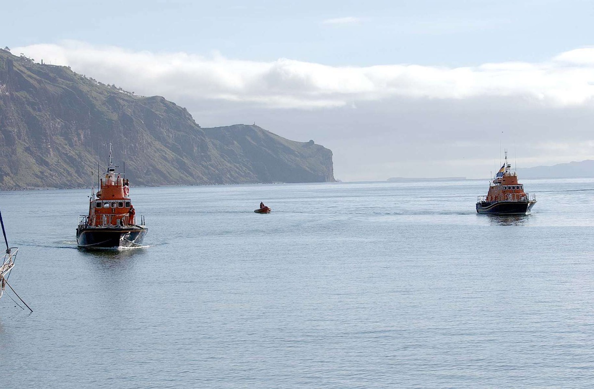 Navios chegaram à Madeira em Novembro de 2003.