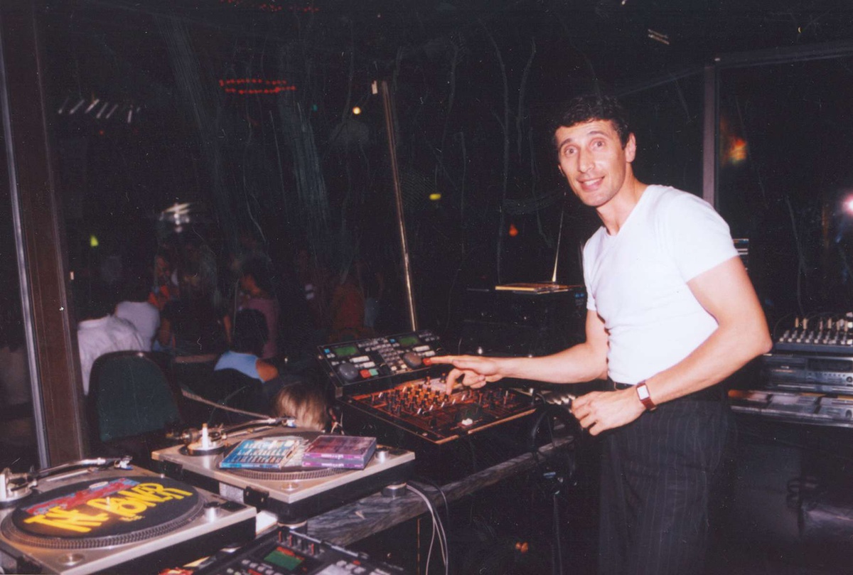 João Canada, o DJ que trouxe a celebração do 'Halloween' para a Madeira em 1995. FOTO ARQUIVO DIÁRIO