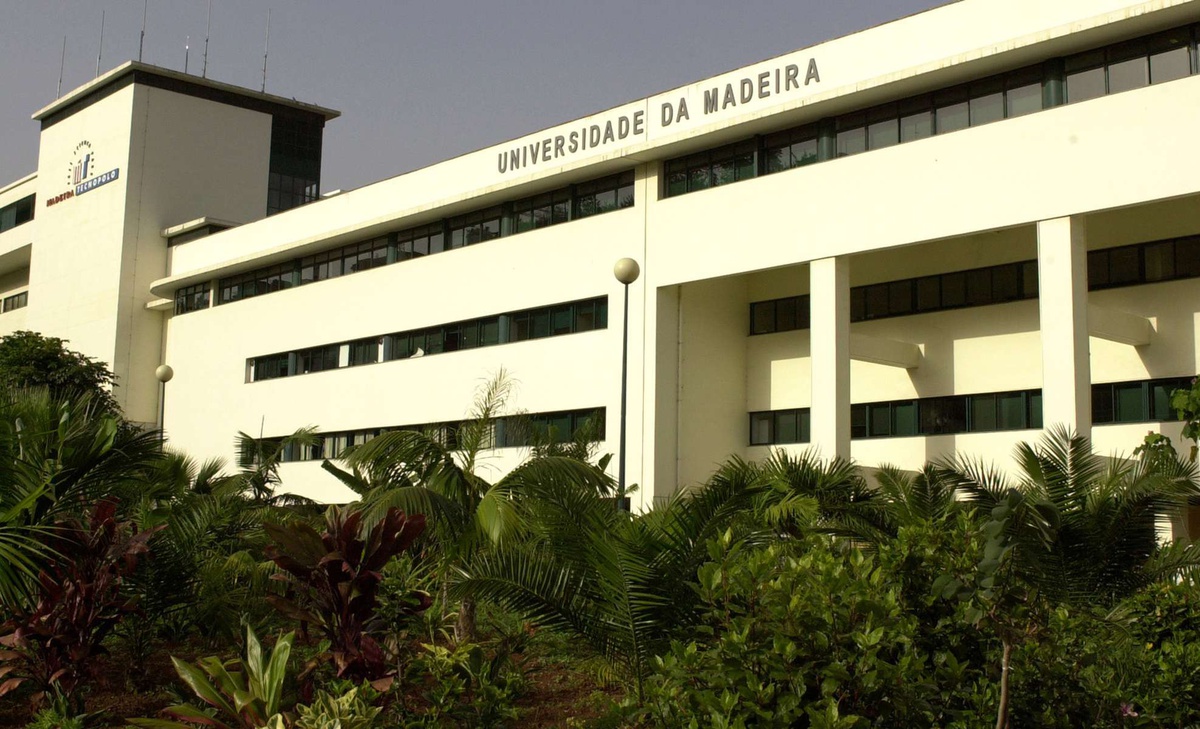 Ao longo de duas décadas, várias denúncias foram feitas quanto ao estado de abandono&nbsp; deste espaço verde.&nbsp;