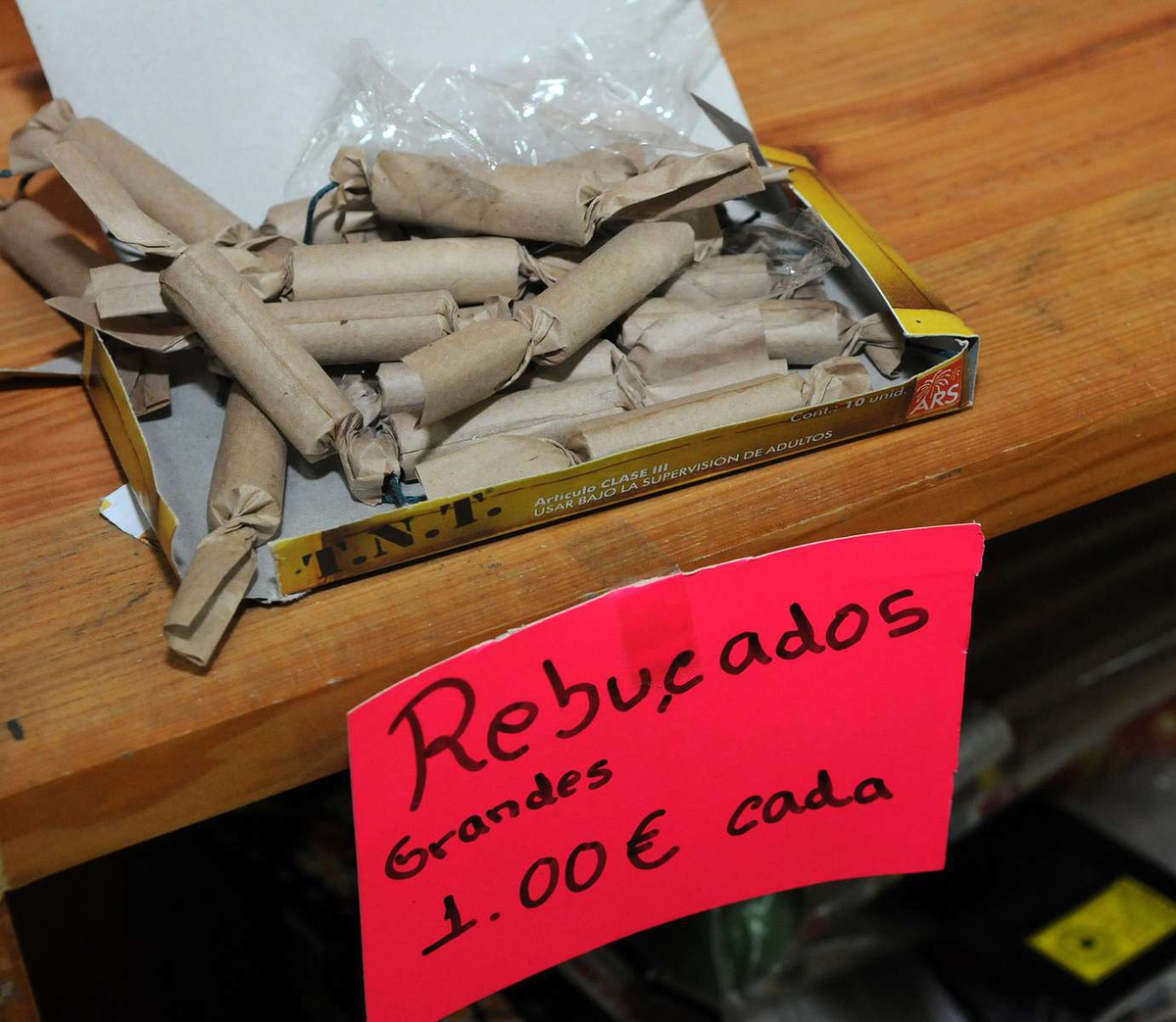 Muitos do 'fogo' que era comercializado no passado, hoje é de uso proibido.&nbsp;