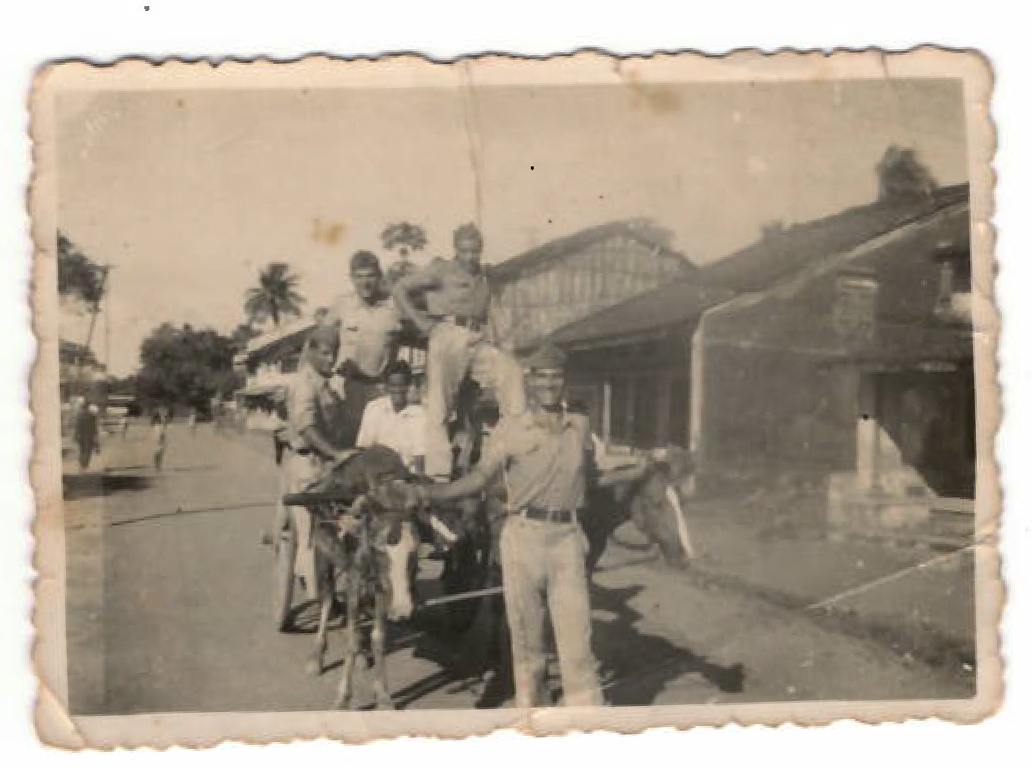 Fotografia de José Fernandes e outros soldados em Goa - Arquivo pessoal família Fernandes,
1954 - 1957
