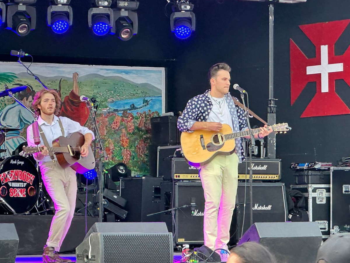 Jackson Neves e Jacob Gervais