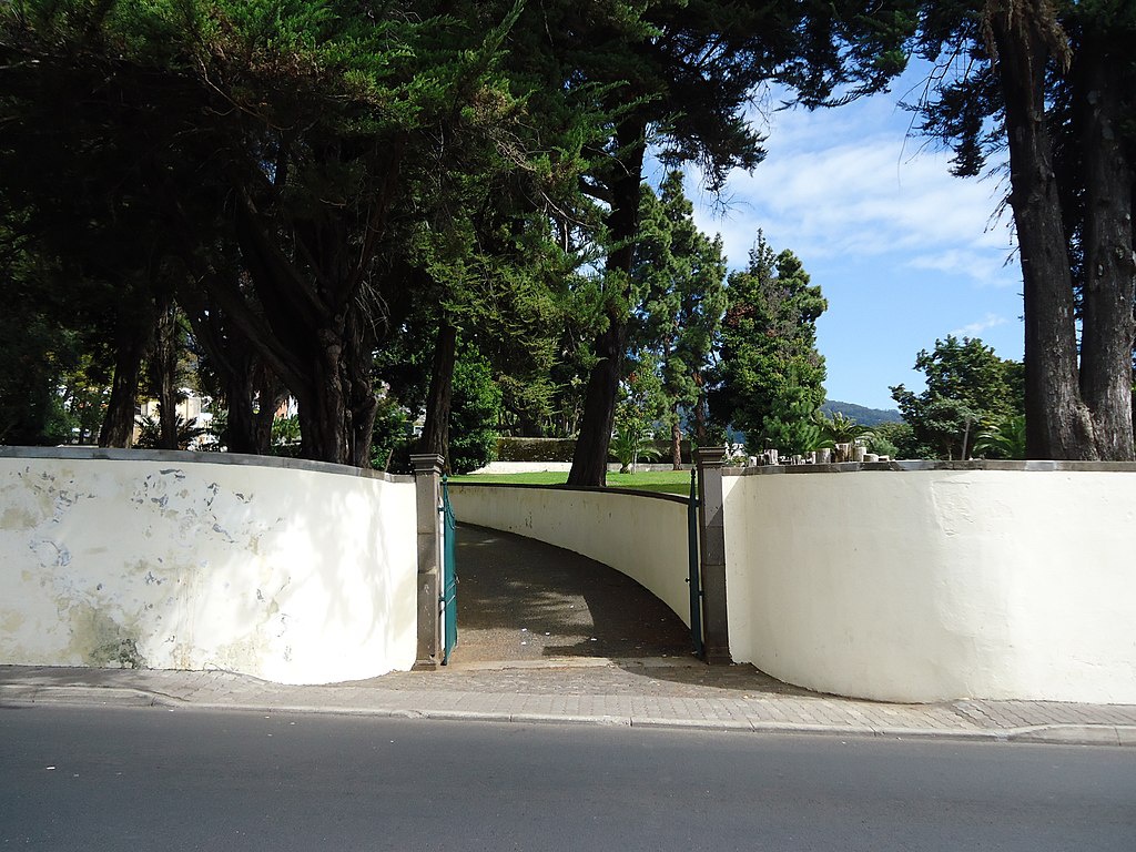 Entrada da Quinta de São Roque, última residência de Joana Abudarham. (Atribuição: Paulo Perneta / Wikimedia CC-BY-SA 4.0)