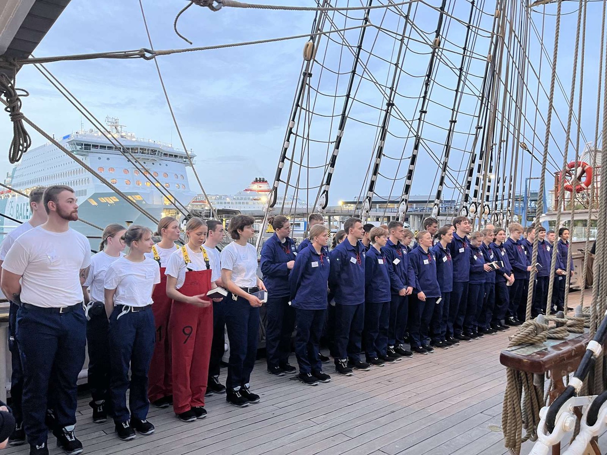 O grupo de formandos aquando do embarque em Málaga.