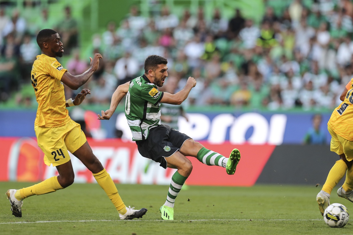 Pedro ficou sem a bola do hat-trick, - Doentes por Futebol