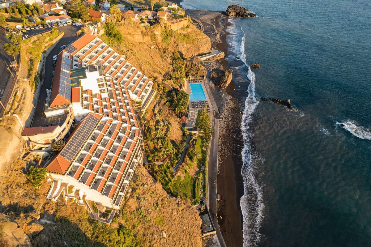 Todos os voluntários terão direito a um pequeno snack e café, cortesia do Hotel Orca Praia.