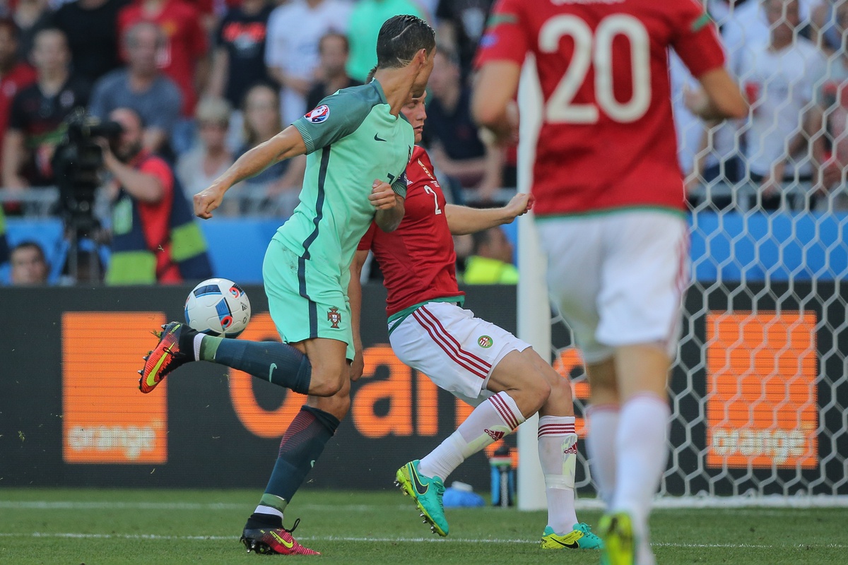 Bis de Ronaldo garante Portugal nos oitavos-de-final, UEFA EURO