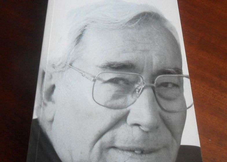 José Cardoso Pires, na capa de um dos seus livros.&nbsp;