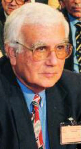 António Gil Silva teve um papel fundamental na fundação do PPD na Madeira.