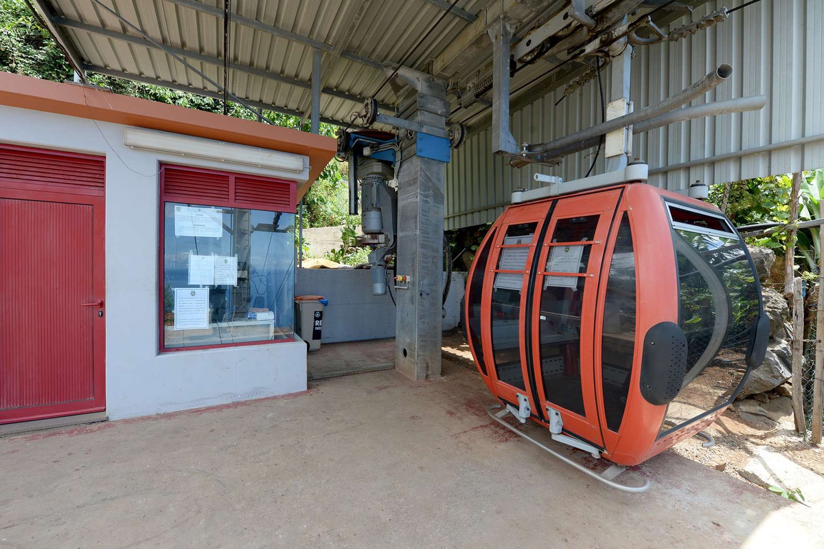 Teleférico do Bacelo continua a não poder transportar pessoas. João Norberto Silva acusa presidente da Câmara da Ponta de Sol e não ter cumprido a promessa feita há sete anos.&nbsp;